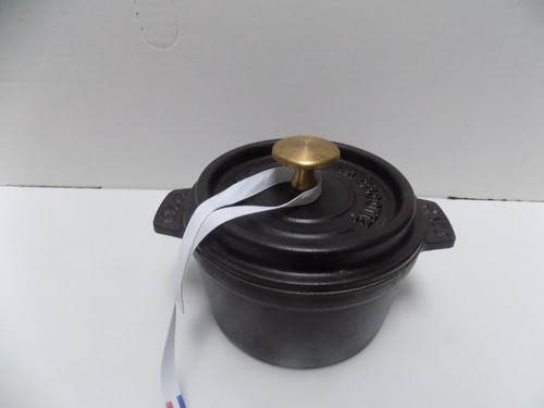 Cocotte staub ronde font noir - ronde,